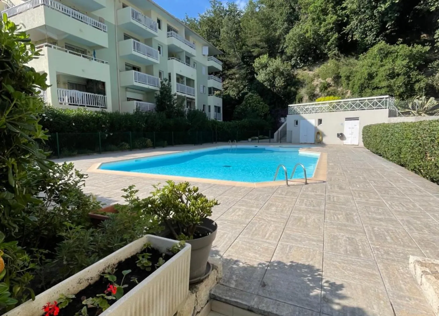 Appartement Avec Piscine Jardin Cagnes Sur Mer