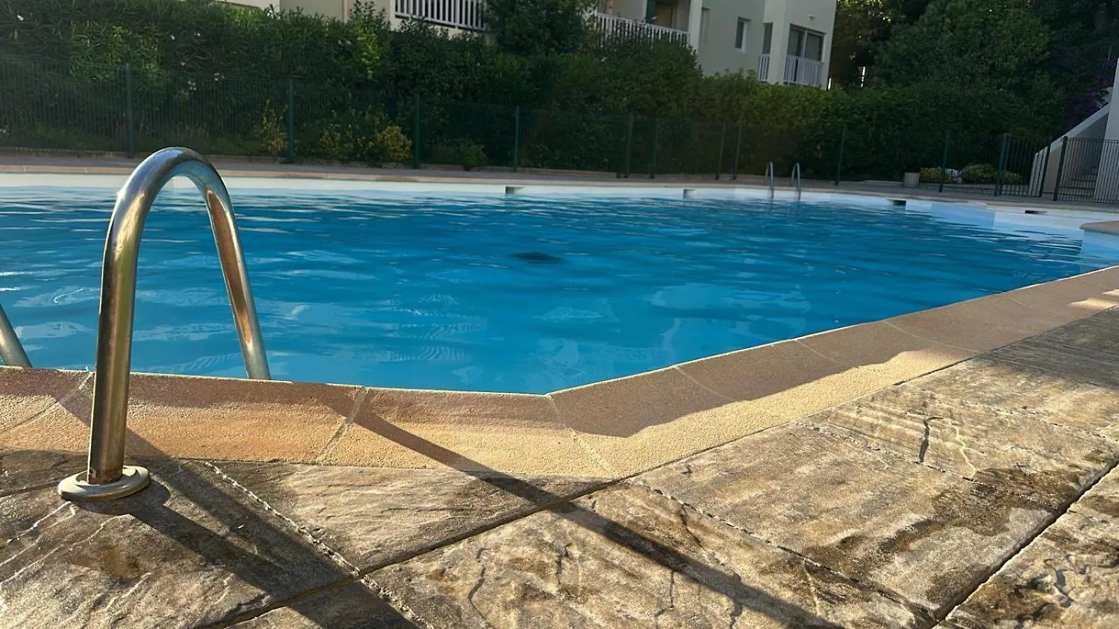 Appartement Avec Piscine Jardin Cagnes Sur Mer France