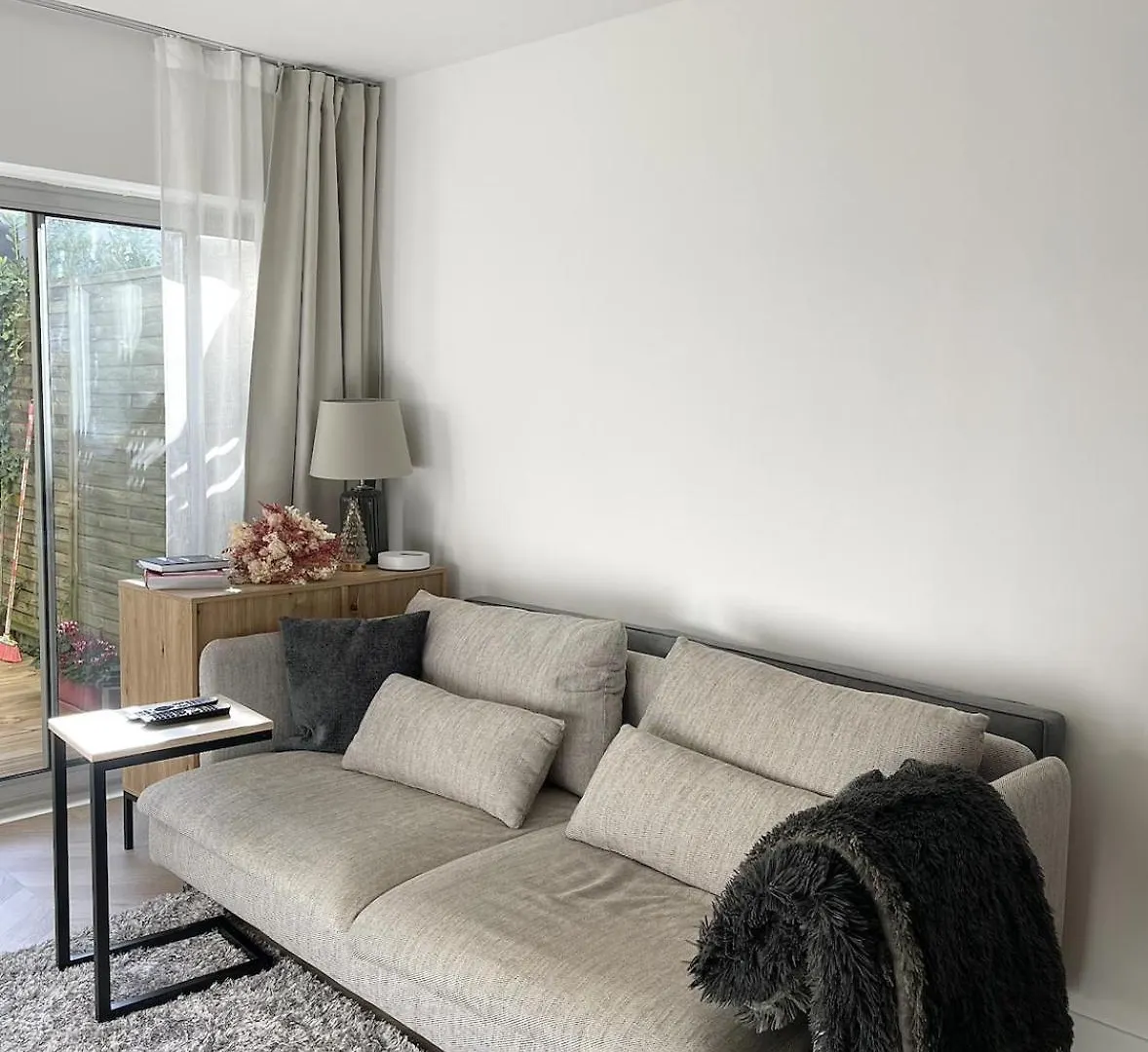 Appartement Avec Piscine Jardin Cagnes Sur Mer 0*, Cagnes-sur-Mer