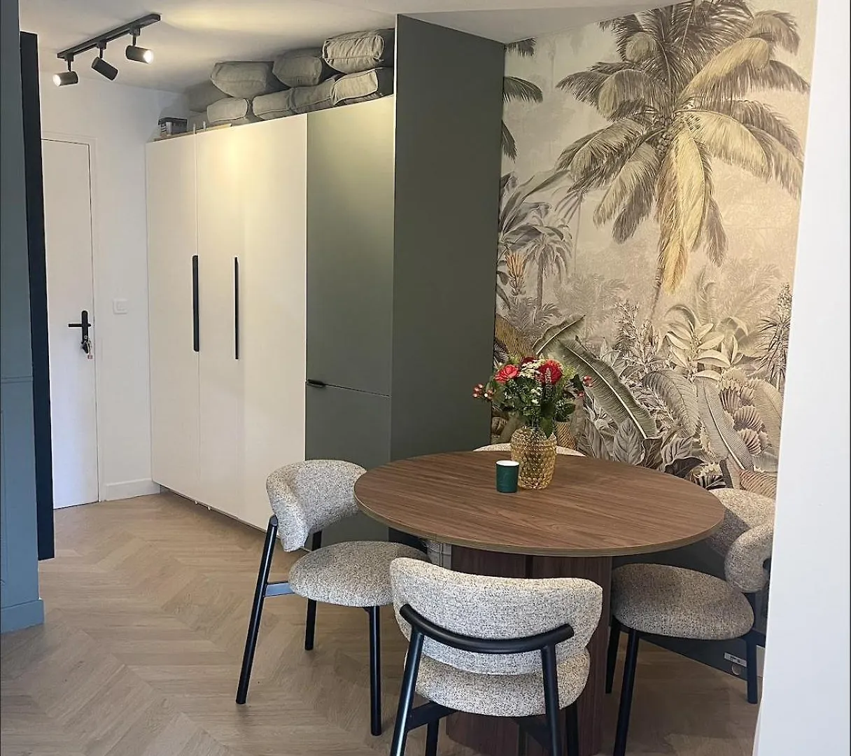 Appartement Avec Piscine Jardin Cagnes Sur Mer Lägenhet